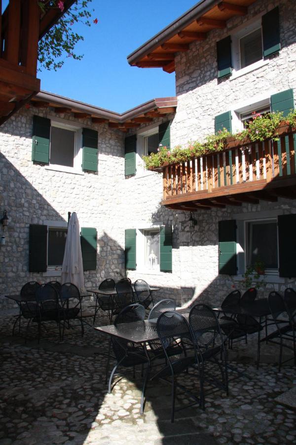 Agriturismo Borgo Titol Tramonti di Sopra ภายนอก รูปภาพ